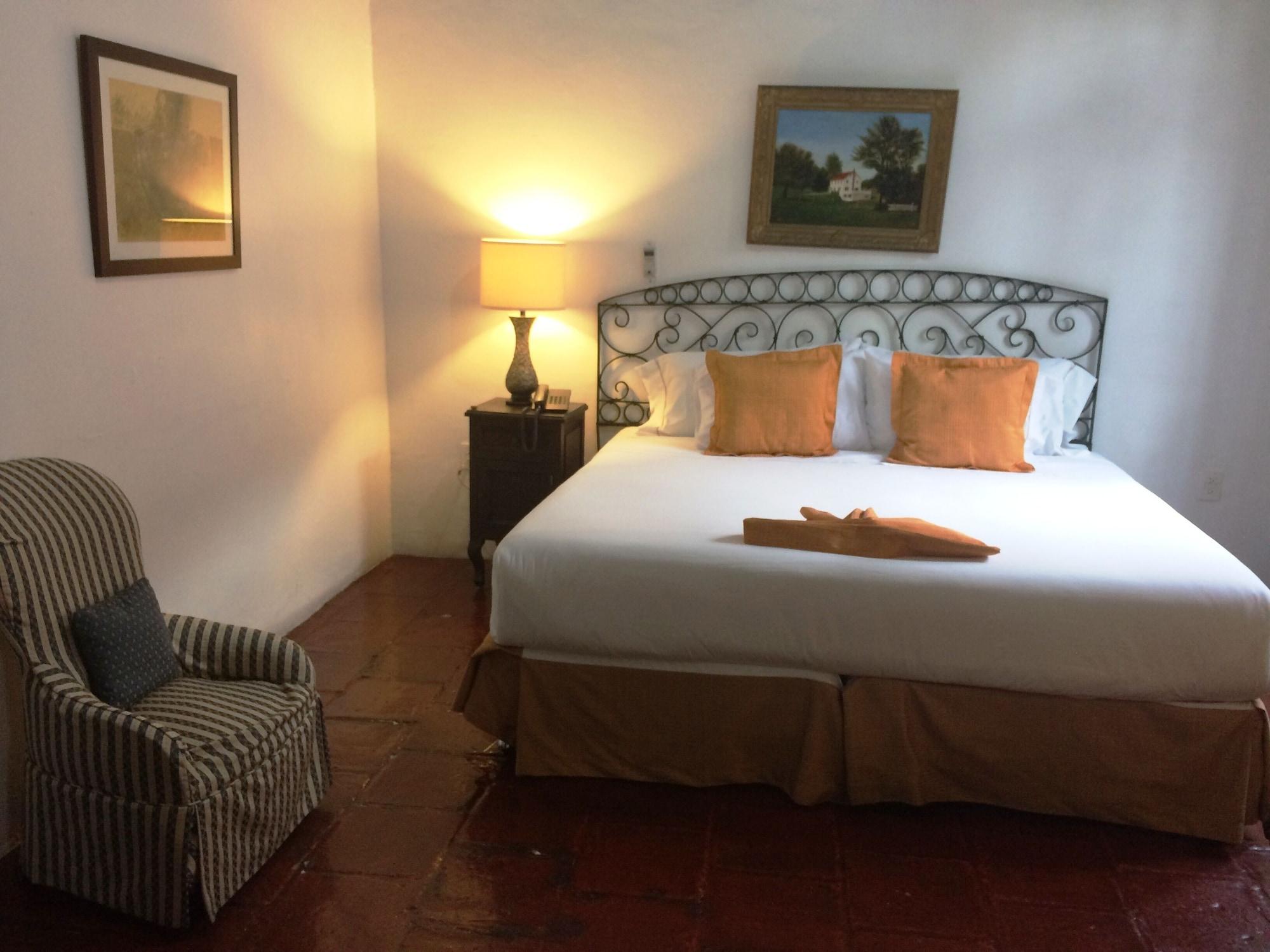 Hotel Casa Colonial - Adults Only เควนาวากา ภายนอก รูปภาพ
